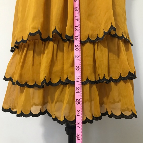 Flapper Style Gold H&M Dress w/ Black Trim Size: 4 - Picture 4 of 9